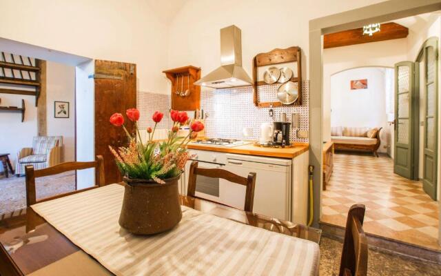 Il Batti apartment water front and private beach