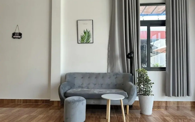 Homestay Halona