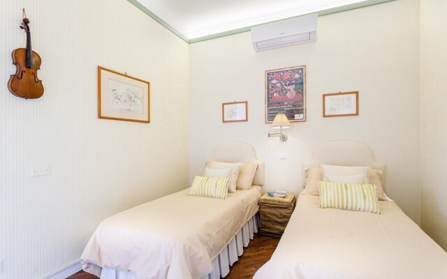 Casa Emy in Lucca With 3 Bedrooms and 2 Bathrooms