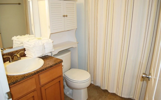 Colony Club M5 condo