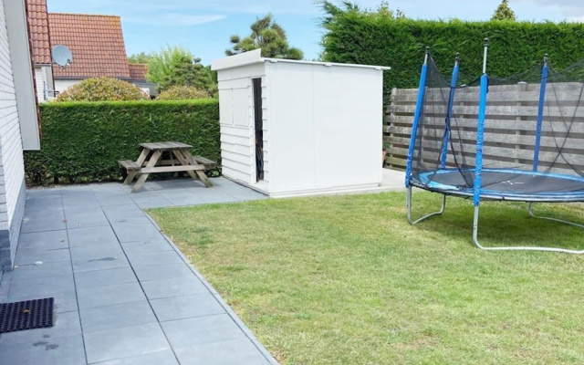 Holiday Home With Pet-friendly Garden
