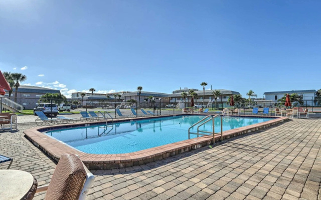 'the Palms' Cocoa Beach Condo: Walk to Beach!