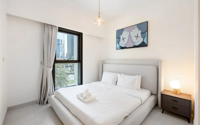 Exclusive 2BR Downtown Apt w Burj Khalifa Views