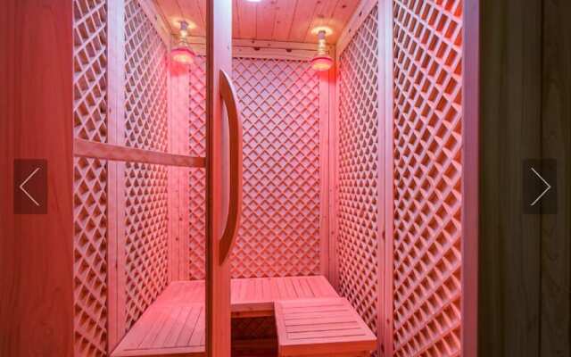 Busan Yeonsandong Ambers