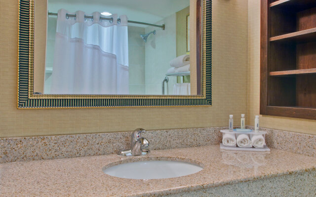Holiday Inn Express & Suites Huntsville by IHG