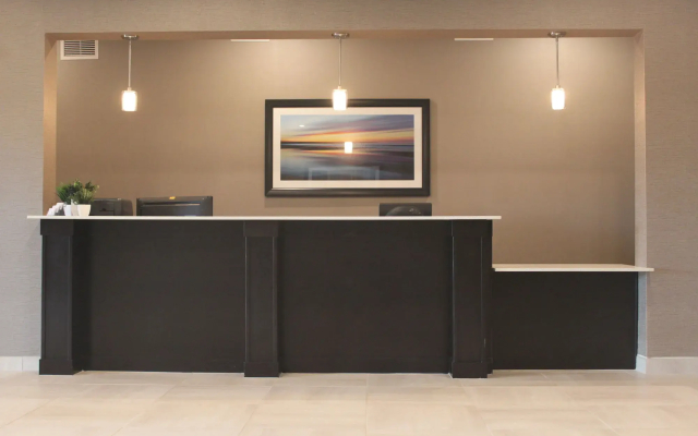 Meridian Inn & Suites Lloydminster