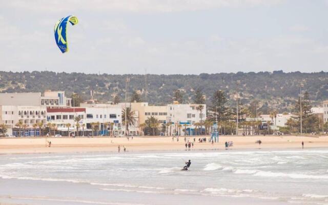 Modern European Apartment 1 min. walk to Beach