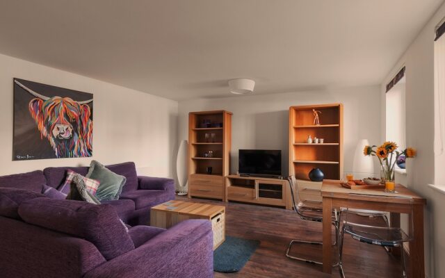 This fantastic 3 bed ground floor apartment has private parking too!