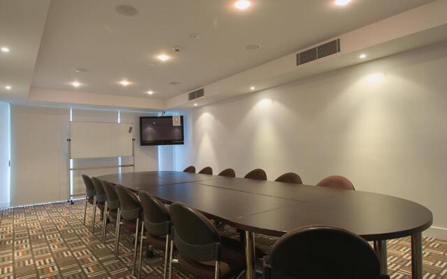 Chancellor Executive Apartments