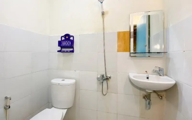 Falah Residence Syariah by OYO Rooms