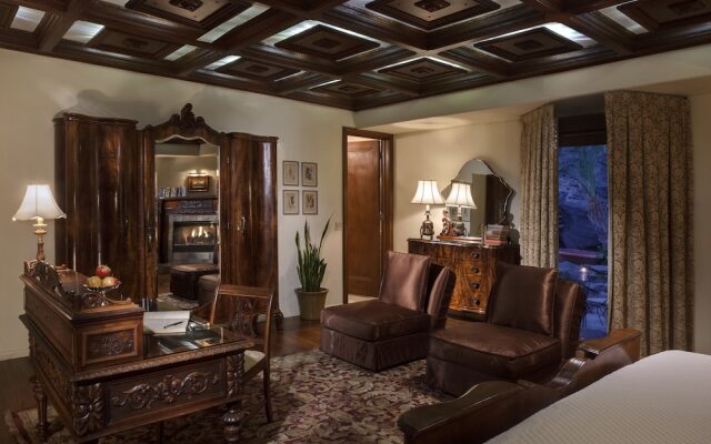 The Willows Historic Palm Springs Inn