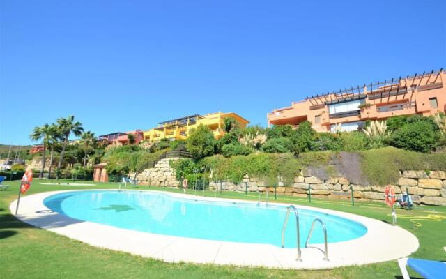 2279-Lovely 2 bedrooms with terrace with views