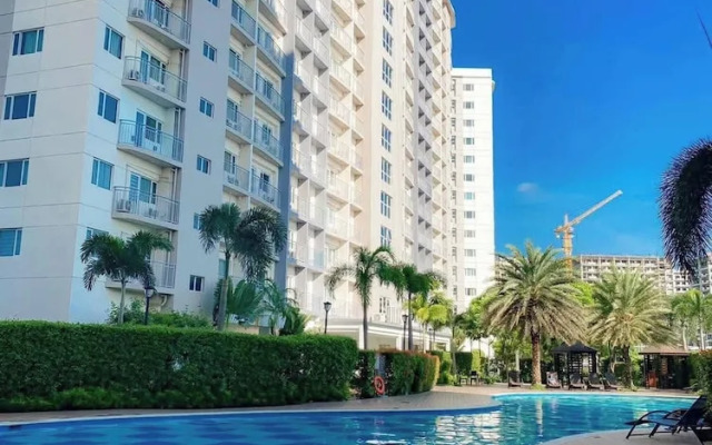 Paradise Staycation At South!