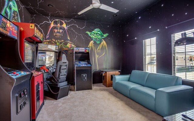 11BR Reunion Pool Home 550 by OVRH