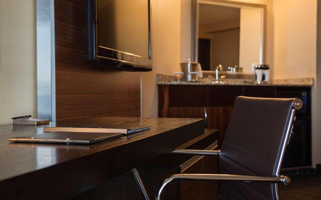 Hilton Winnipeg Airport Suites