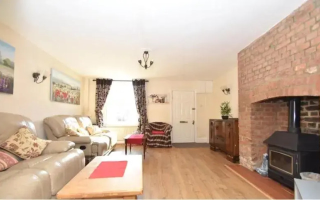 3 Bedroom Character Townhouse on Edge of Blackdown Hills