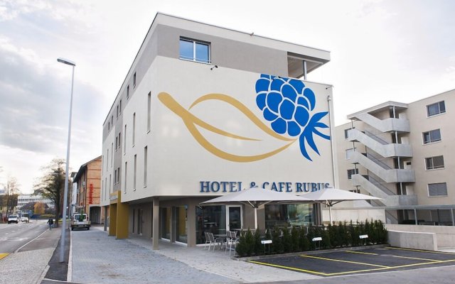 Hotel & Cafe Rubus