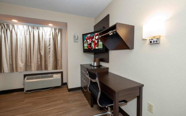 Red Roof Inn Springfield, MO