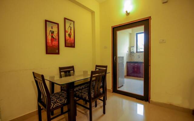 OYO 9887 Home 3BHK Near Club Cubana