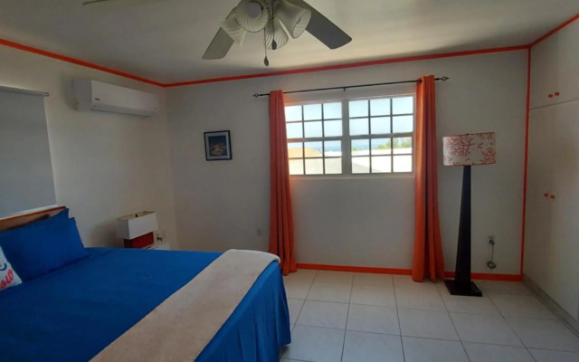 Villa Raven`s Paradise (Gris)