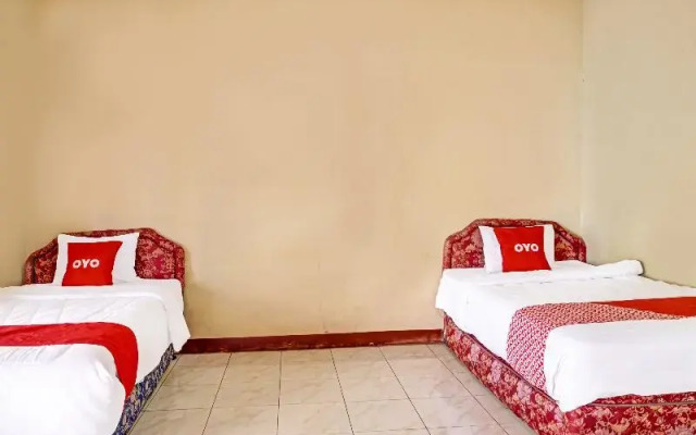 OYO 91061 Hotel Glory Tarutung