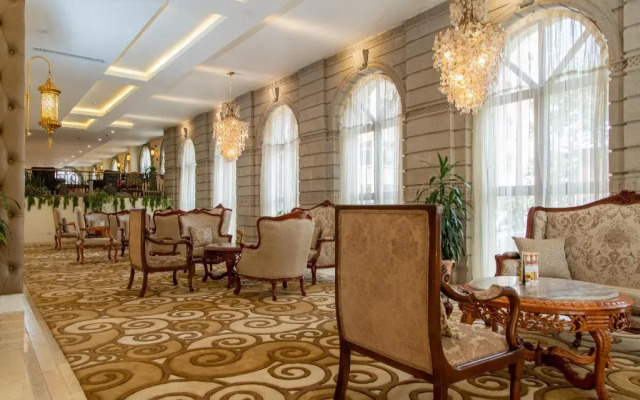 The Grand Palace Hotel