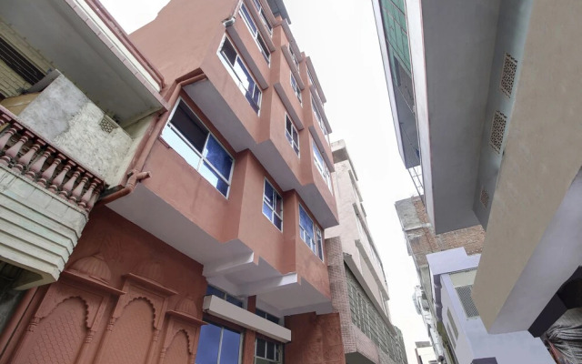 SPO ON 46695 Red Tomato Palace