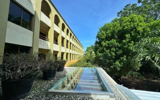 Suites Colonial