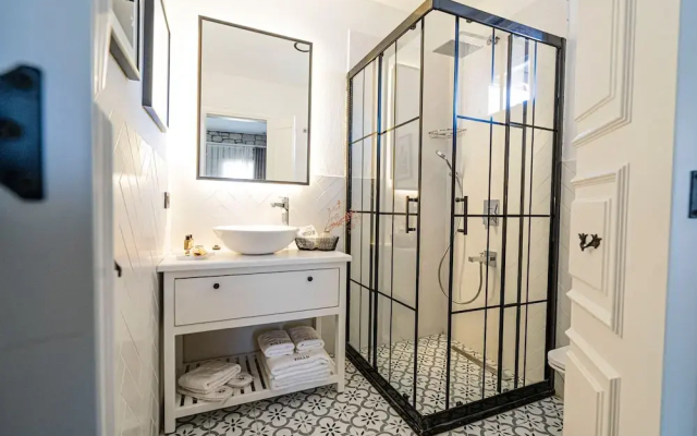 Voger Alacati Silence