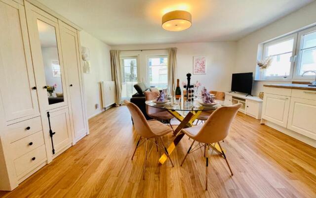 Ferien-Apartment Silberweide mit Privatstrand
