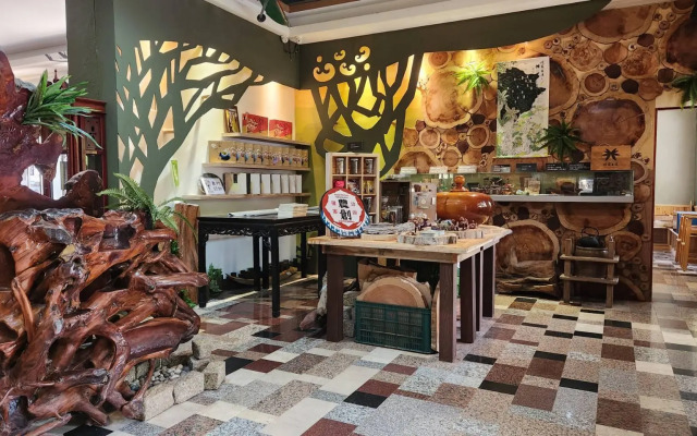 Taiwan Reishi Expert Bed and Breakfast