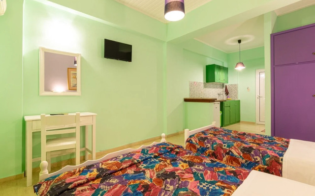 Ni-Mar Studios & Apartments