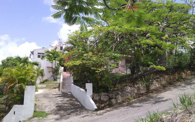 Morris Apartments