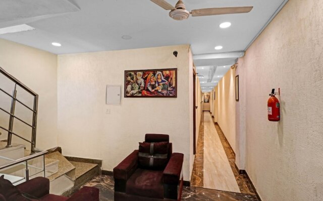 OYO 45940 Grand Imperial