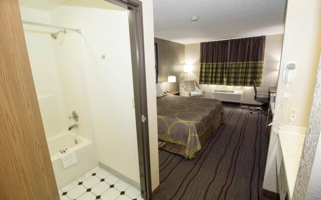 Super 8 Ohare Chicago Elk Grove Village