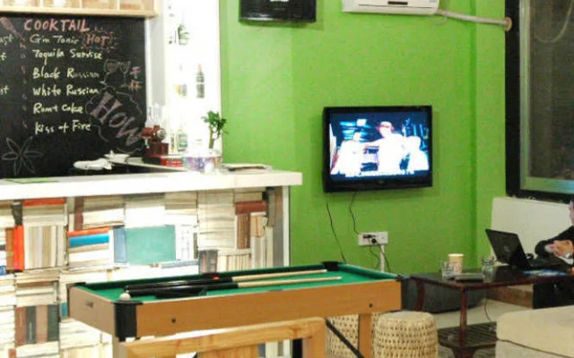 Love Flower Hostel