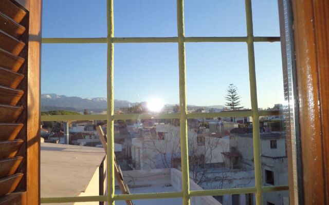 Morfea's Nest Rooms & Studios