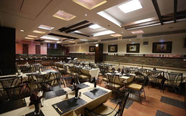 Silver Cloud Hotel & Banquets Ahmedabad