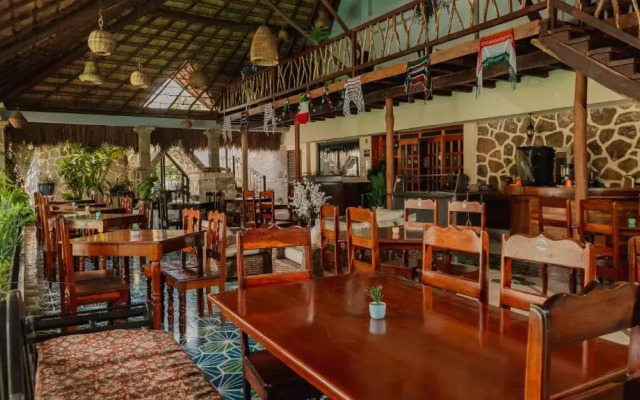 hotel y hostal nojoch che
