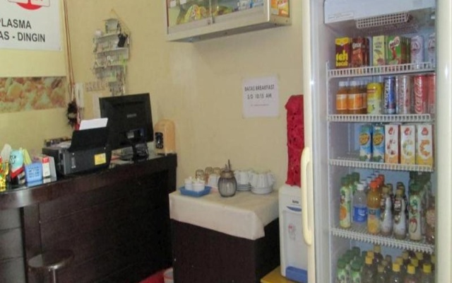 Wisma Red Hotel – Meal – Makassar