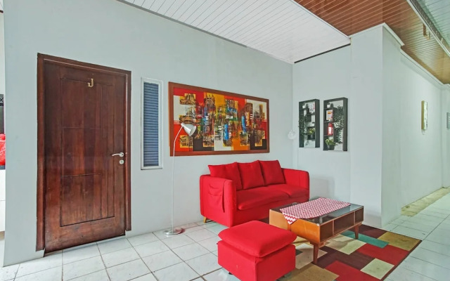 Box House by OYO Rooms