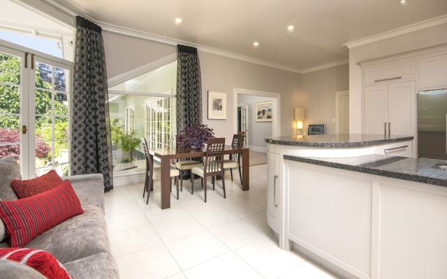 Botanica Bed and Breakfast