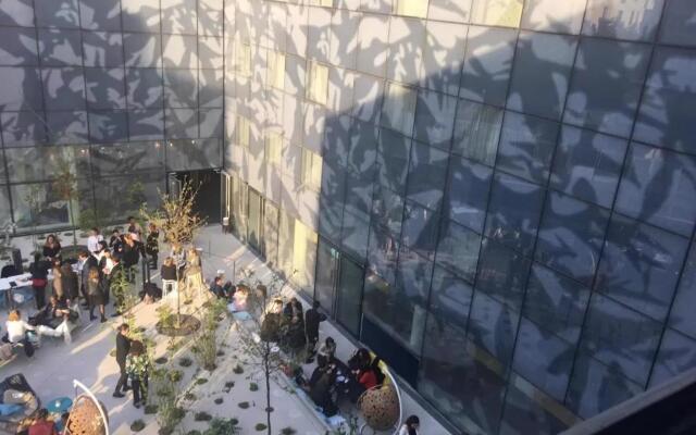 Hampton by Hilton Paris Clichy