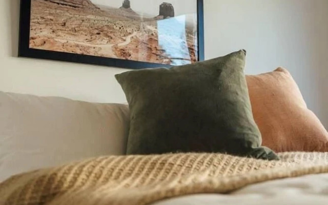 Sahara on Anzac-Close to Airport, city & beach!