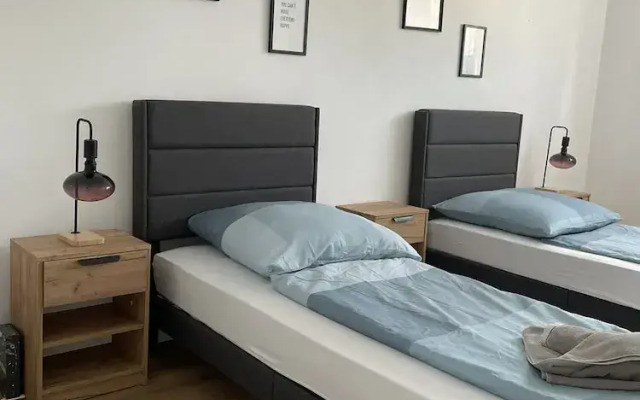 GREEN HILL Apartment