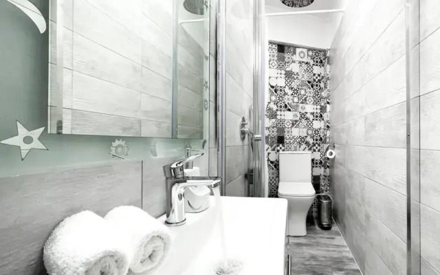 Amazing View 2BR Apartment Heart of Athens