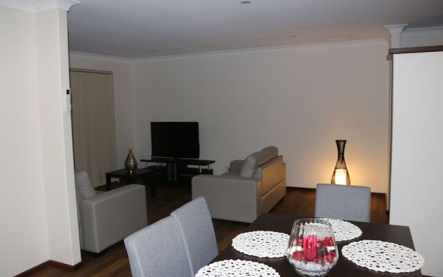 Cozy Stay at Dunstan