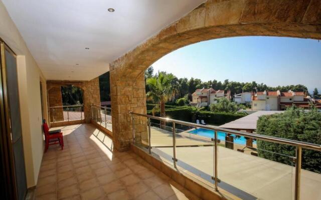 Sani Villa Lili 5