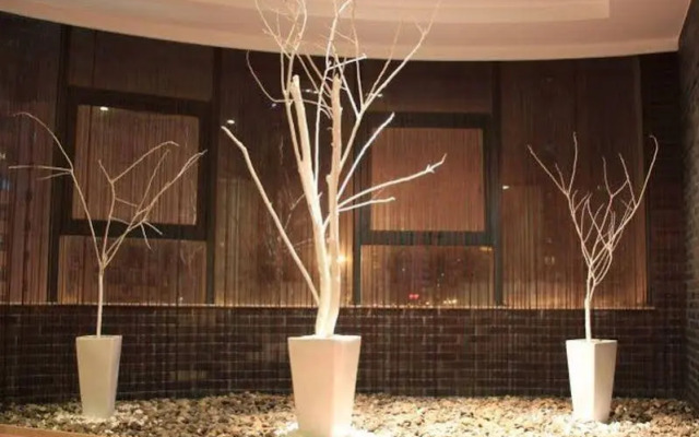 Baolong Homelike Hotel (Shanghai Xuhui)