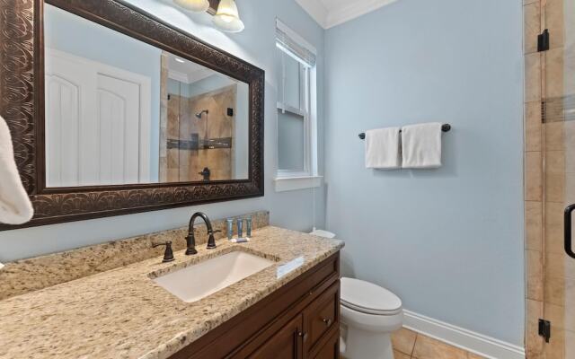 Champagne And Roses Fr 218 Tahitian Way